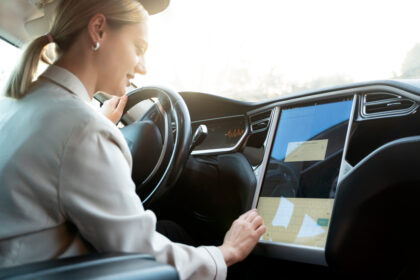 Jak sprawdzić czy auto firmowe ma GPS?